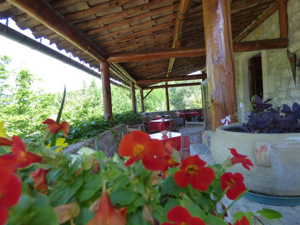 Maison De Vacances Tour'N'Sol Villa Grospierres Buitenkant foto